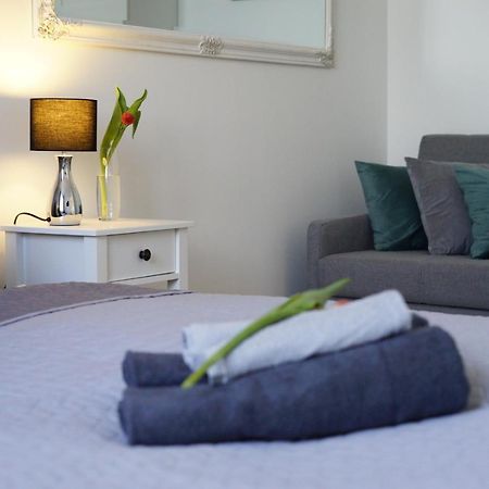 Small Residence - Apartamenty Sienkiewicza Келце Екстериор снимка